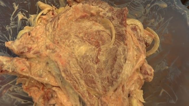 Готовим Говяжьи Антрекоты на Мангале! Рецепт! смотреть онлайн