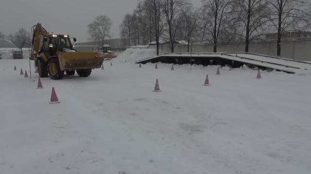Экзамен на погрузчике. Права тракториста-машиниста. смотреть онлайн