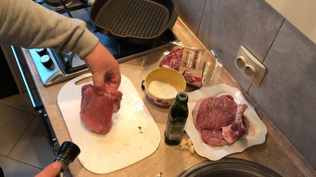 Жарим на сковороде гриль: стейки из говядины Мираторг и свиную корейку?? .НЕ РЕКЛАМА. смотреть онлайн