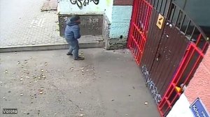 Уверенно мочусь в штаны