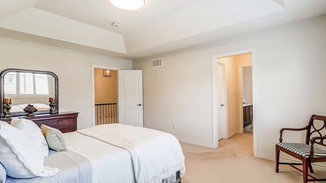 10 Timberbank Sq, Georgina, ON смотреть онлайн