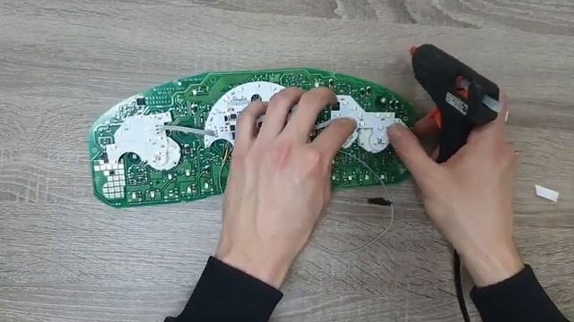 Установка стайлинга приборов Лада Приора Автоприбор смотреть онлайн