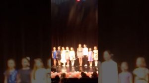 Детский хор. "Пусть миром правит любовь"