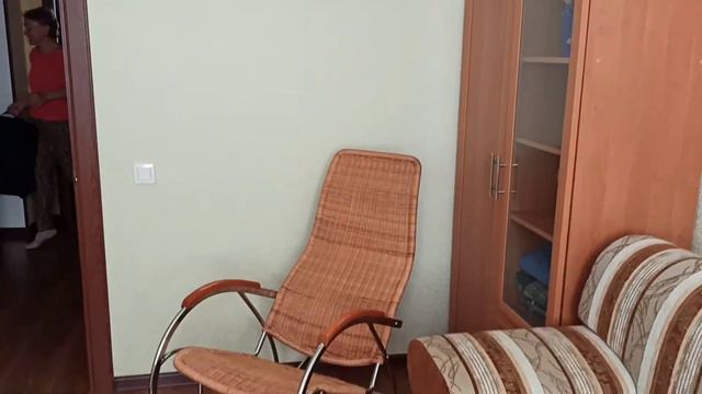 Трехкомнатная квартира в центре Геленджика. смотреть онлайн
