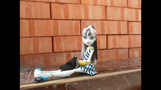 Monster High Stop Motion II КАК ФРЕНКИ К ЕГЭ ГОТОВИЛАСЬ II смотреть онлайн