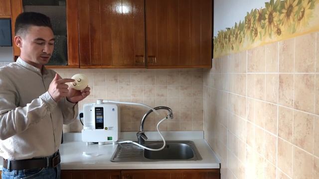 Чистка ионизатора проточной воды - Канген Leveluk K8 смотреть онлайн