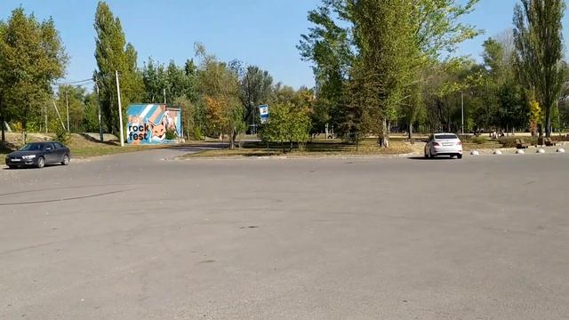 Пешком по городу Липецк, от парка до центрального пляжа. 20 сентября 2023. смотреть онлайн