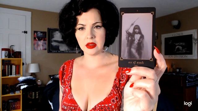Unboxing: The Complete Witches Tarot смотреть онлайн