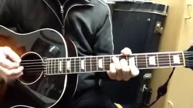 SAVOY TRUFFLE Gibson J-160E смотреть онлайн