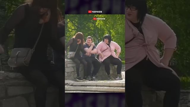 Деревенский парень хотел жениться / Он думал что я девушка / Подставное свидание / Подпишись ⤵️ смотреть онлайн