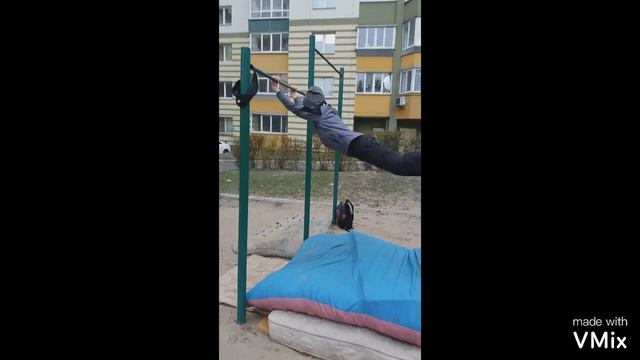 мой друг практически делает внутренний лачгейнер смотреть онлайн