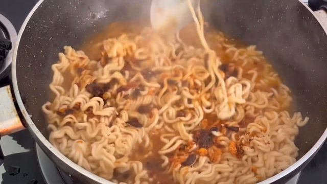 2pm kimchi Flavor Ramen Review| Honest Review| 2pm Ramen смотреть онлайн