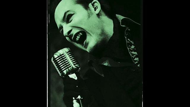 David Vanian & The Phantom Chords - Johnny Remember Me смотреть онлайн