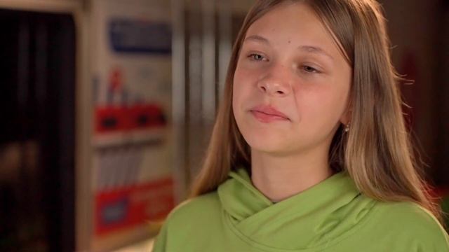 Владимир Маяковский "Послушайте", читает Захарова Алиса, 13 лет смотреть онлайн