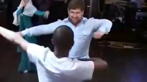 Рамзан Кадыров танцует )