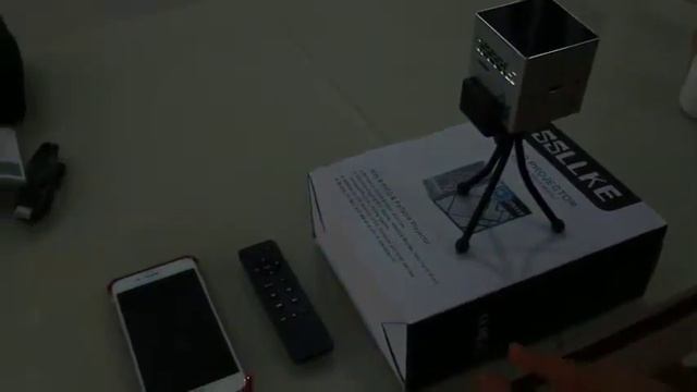 Mini Projector Portable DLP Projector 100 Lumens, HDMI, Wifi, IOS & Android, Tripod. смотреть онлайн