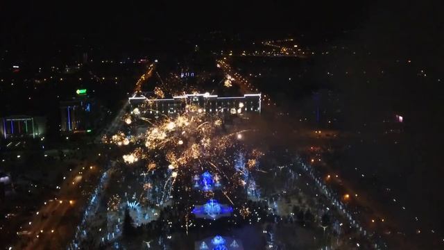 Новогодний фейерверк в Усть-Каменогорске 1 января 2018 смотреть онлайн