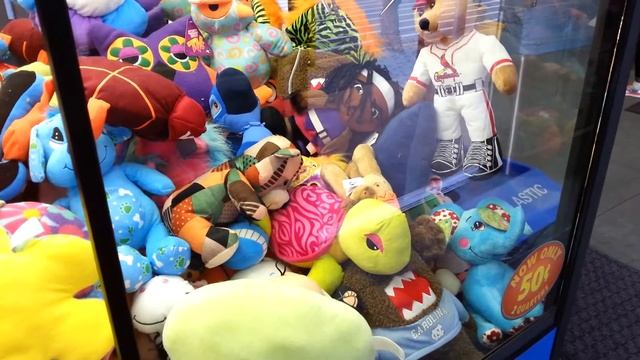 Claw Machine WIN Skill Crane Game - SPECTATORS IN RIO - Sugar Loaf FREEZE JULY 2014 смотреть онлайн