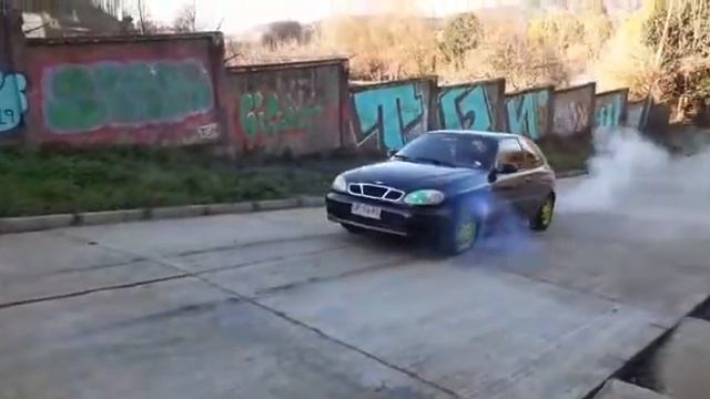 Daewoo lanos sport conocido como pelele смотреть онлайн