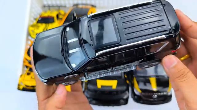 BOX FULL OF Diecast Cars - Lamborghini, Toyota, Lexus, Rolls Royce, Mercedes, Rocket Brabus, Maybac смотреть онлайн