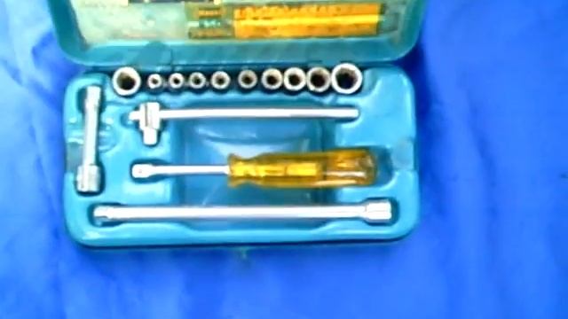 HAZET CHROME-VANADIUM TOOL KIT смотреть онлайн