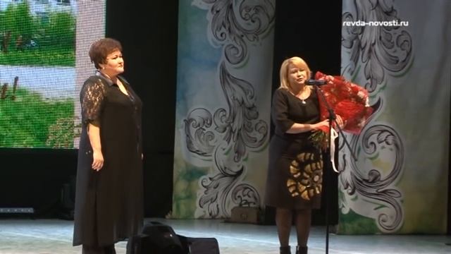 25 лет! На юбилей школе №2 Ревды подарили пианино смотреть онлайн