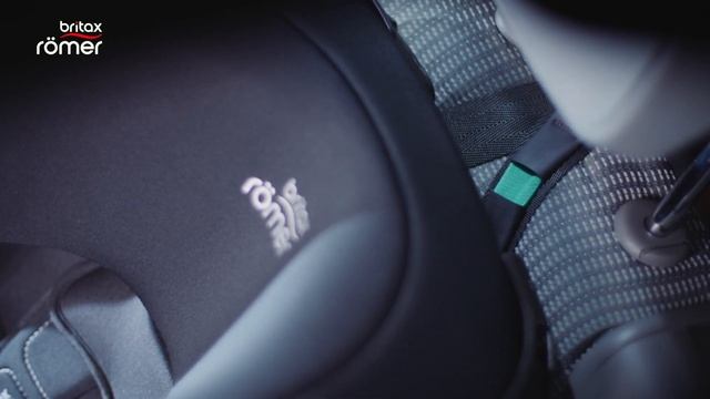 Britax Römer | How To: ADVANSAFIX i SIZE Installation using the 5-point-harness смотреть онлайн
