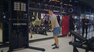 Разгибания с прямой рукояткой на трицепс в блоке/Cable Triceps Pushdown Straight Handle
