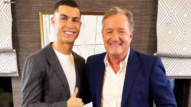 foto mural Ronaldo di Old Trafford di copot, tanda MU usir Ronaldo? смотреть онлайн