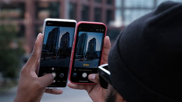 Google Pixel 7 Pro vs iPhone 14 Pro | CAMERA COMPARISON смотреть онлайн