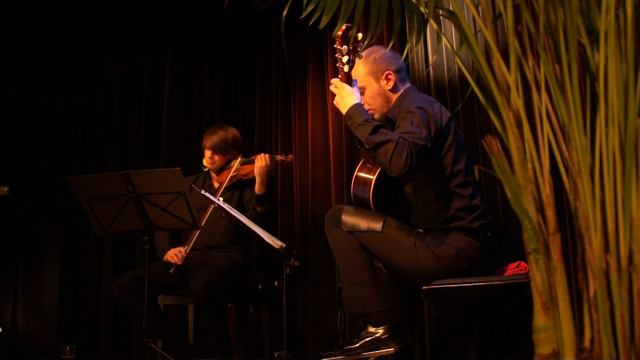 Daniel Rowland - Alberto Mesirca - Mauro Giuliani - Scherzo from Grand Duo Concertant op. 85 смотреть онлайн