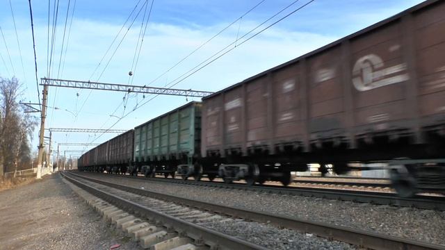 Тепловоз 2ТЭ116у-0109 с грузовым смотреть онлайн