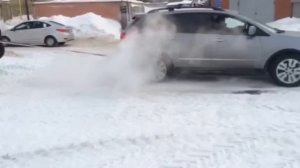 Субару трибека вытаскивает трактор. Тест драйв