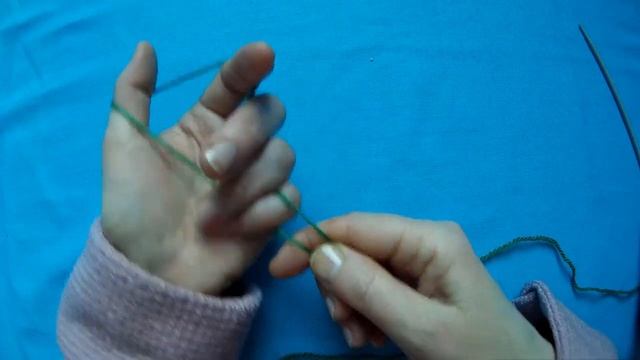 Первая петля спицами . Очень подробно два легкие способа набора смотреть онлайн