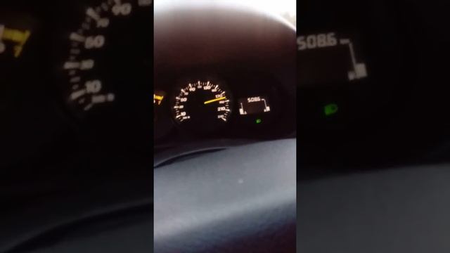 Renault Fluence 1.6MT VS Hyundai Solaris 1.6MT