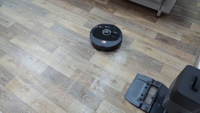 Roborock Q8 Max Plus: умный и мощный робот-пылесос! смотреть онлайн