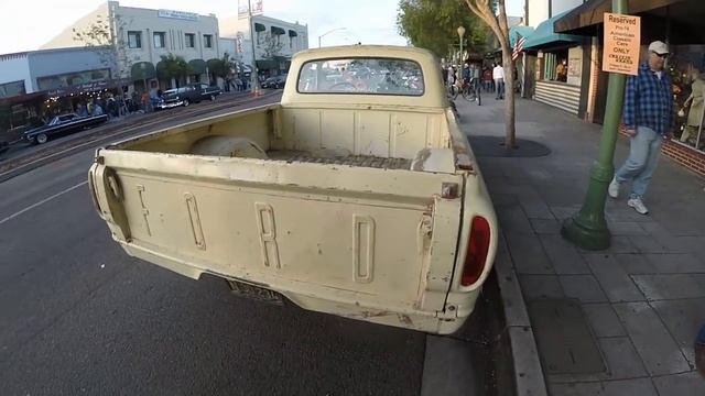 I FOUND MY TRUCK'S TWIN! смотреть онлайн