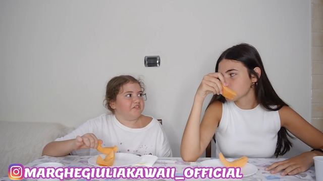 MANGIAMO SOLO CIBO ARANCIONE PER 24 ORE ( 24H Challenge ) by Marghe Giulia Kawaii смотреть онлайн