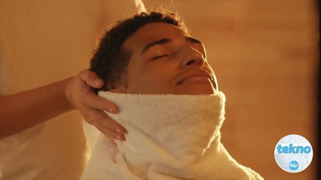 Gillette'den ısınan traş makinesi! смотреть онлайн