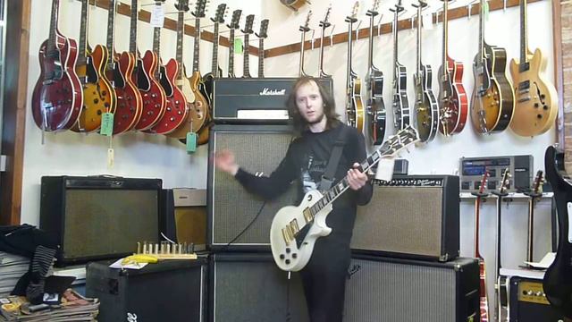 1991 Gibson White Les Paul Custom смотреть онлайн
