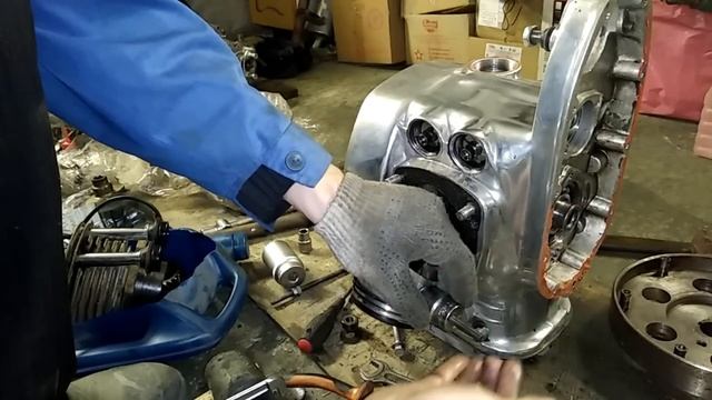 Как разобрать двигатель мотоцикла Урал смотреть онлайн