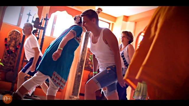 Отдых в выходные: Праздник света и огня Дивали смотреть онлайн