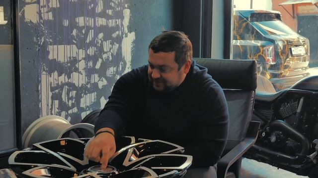 Производство 24 дисков на Rolls Royce Cullinan Эрика Давидыча смотреть онлайн