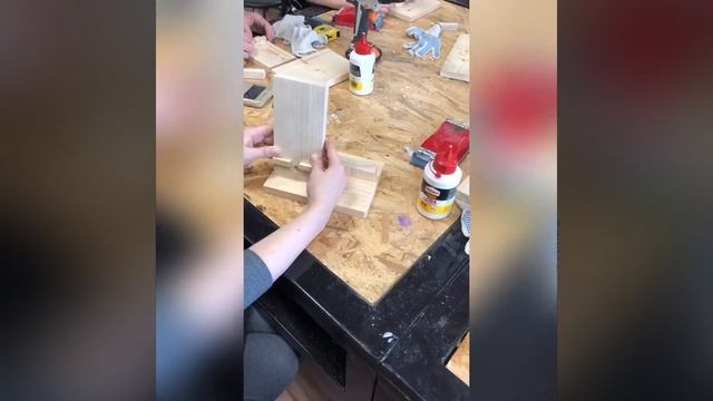 Мастер класс в Леруа мерлен . Подставка под телефон смотреть онлайн