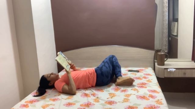 Lazy 5 minutes Workout in Bed смотреть онлайн