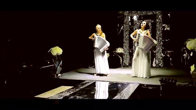 K.Jenkins "Palladio" Дуэт девушек аккордеонисток Ларго!!! смотреть онлайн