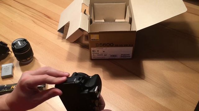 Nikon D5600 18-55 VR Kit - Unboxing смотреть онлайн