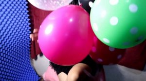?BALLOONS ASMR: Hug to POP & Sit2Pop BALLOONS