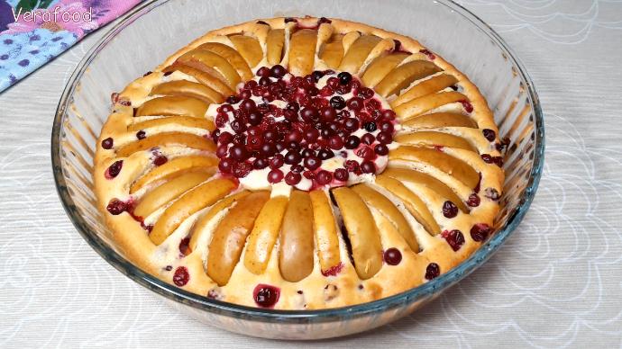Пирог с яблоками и клюквой. Нежный пирог для приятного чаепития. смотреть онлайн