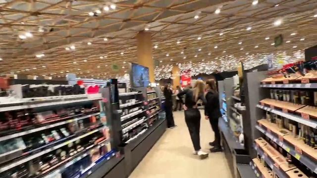 КАЯ ТРАТИТ БАБКИ ПАРАДЕВИЧА смотреть онлайн
